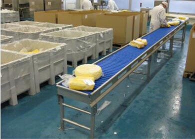 straight roller conveyor for conveying butter